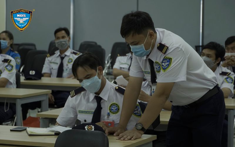 9+ Công cụ hỗ trợ bảo vệ quan trọng nhất 14 Bảo vệ Ngày & Đêm Tây Bắc SG rất chú trọng công tác đào tạo, huấn luyện