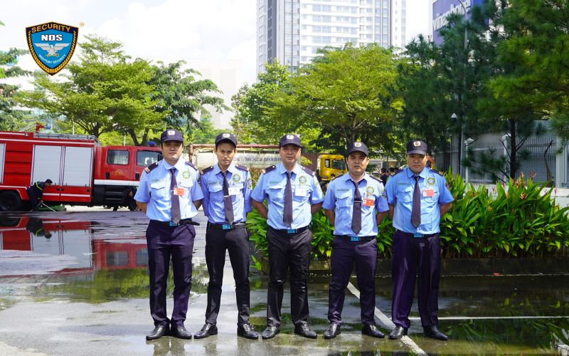 9+ Công cụ hỗ trợ bảo vệ quan trọng nhất 13 Trang bị nhận diện giúp xây dựng hình ảnh chuyên nghiệp cho đội ngũ bảo vệ