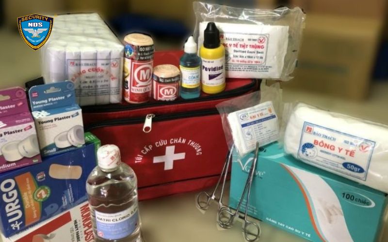 công cụ hỗ trợ tự vệ