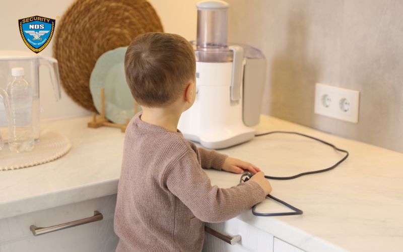 Những quy tắc an toàn khi sử dụng điện cho trẻ em